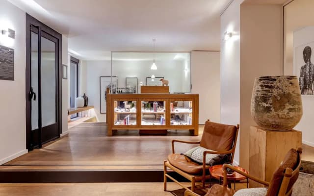 9Hotel Republique Hotel - photo 2