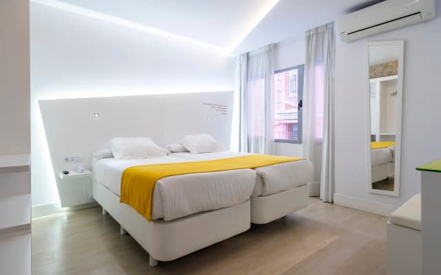 Atarazanas Málaga Boutique Hotel - photo 5