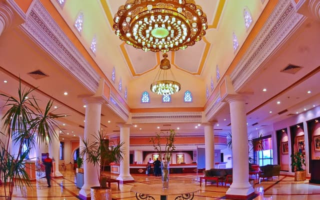 Charmillion Club Resort - photo 2