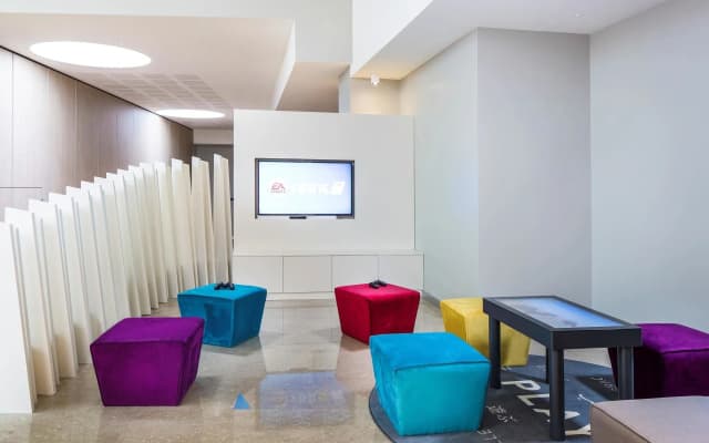 Novotel Istanbul Bosphorus - photo 2