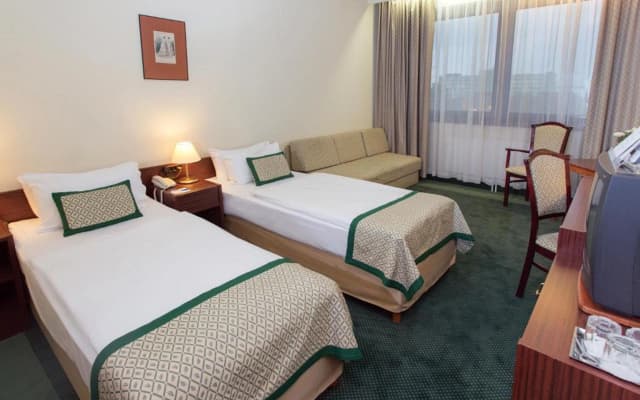 Danubius Hotel Hungaria City Center - photo 6
