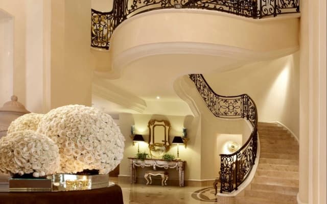 Hotel Gran Mahakam - photo 2