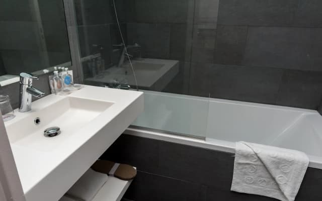 Hôtel Le 209 Paris Bercy - photo 8