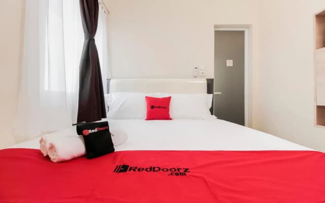 RedDoorz near Soekarno Hatta Airport - photo 1