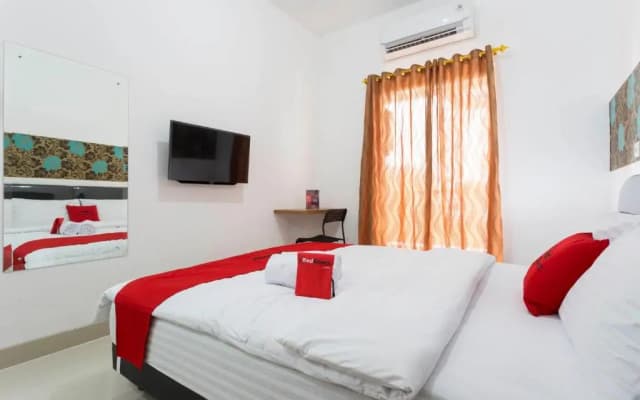 RedDoorz Plus @ Boulevard Residence BSD - photo 6