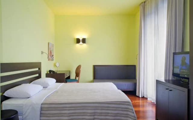 Athens Center Square Hotel - photo 4