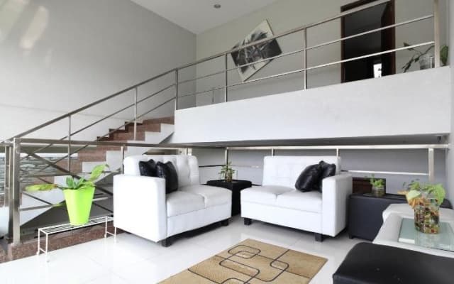 Benito Residence - photo 1