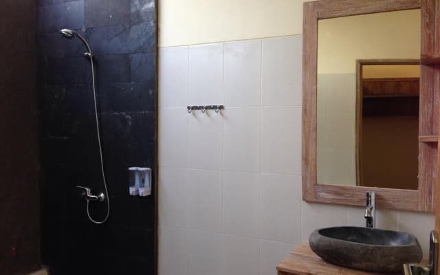 Kudesa Homestay - photo 8