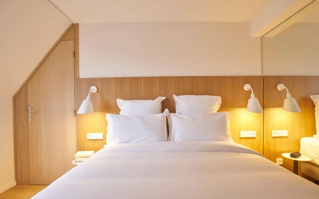 9Hotel Republique Hotel - photo 9