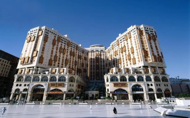 Makkah Hotel - photo 1