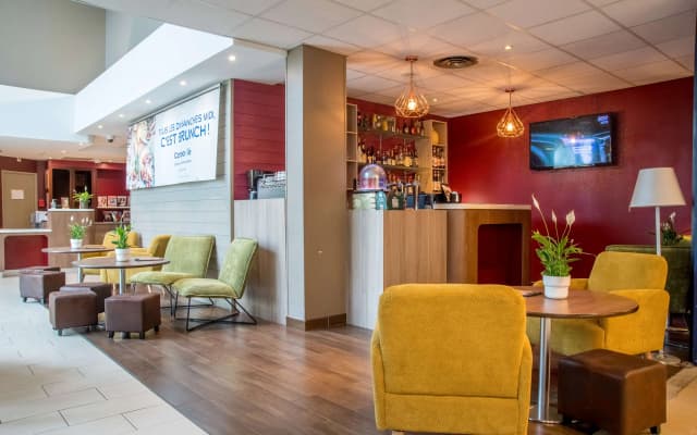 Hotel Campanile Nogent Sur Marne - photo 2
