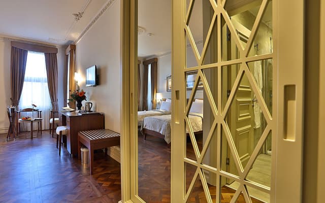 Taxim Lounge Hotel - photo 8