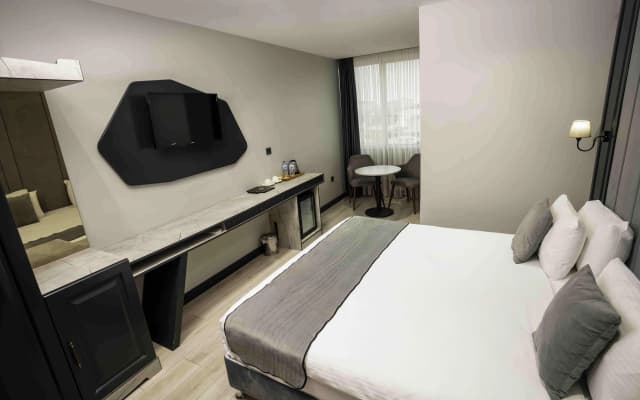 Express Plus Hotel - photo 3