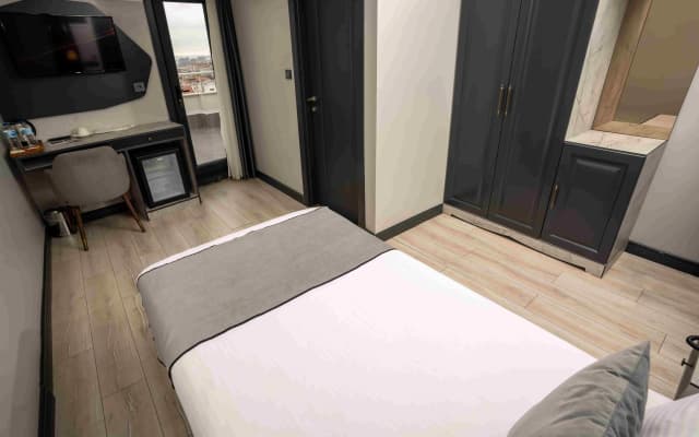 Express Plus Hotel - photo 7
