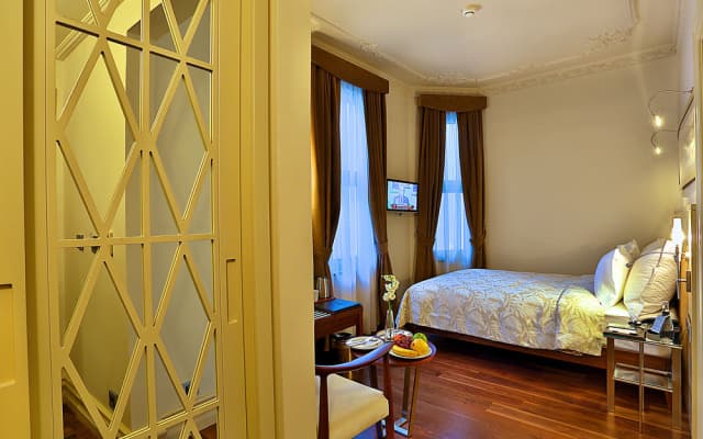 Taxim Lounge Hotel - photo 5