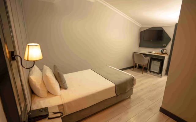 Express Plus Hotel - photo 6